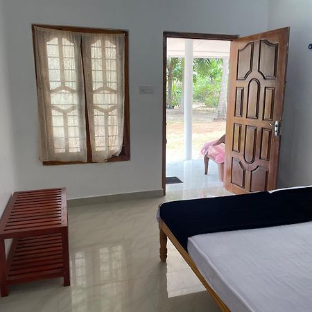 Gopalapuram Guest House Nilaveli Buitenkant foto