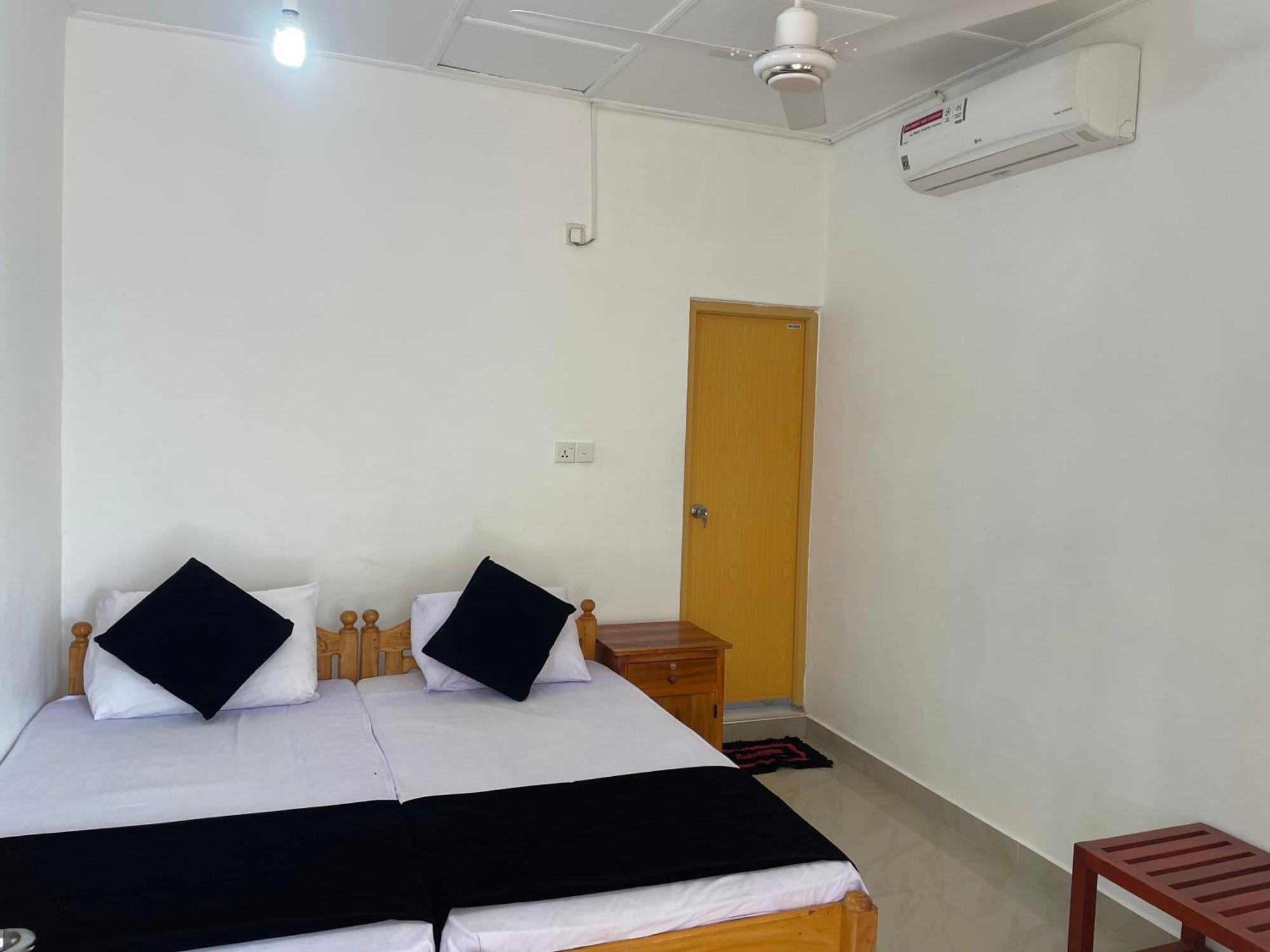 Gopalapuram Guest House Nilaveli Kamer foto