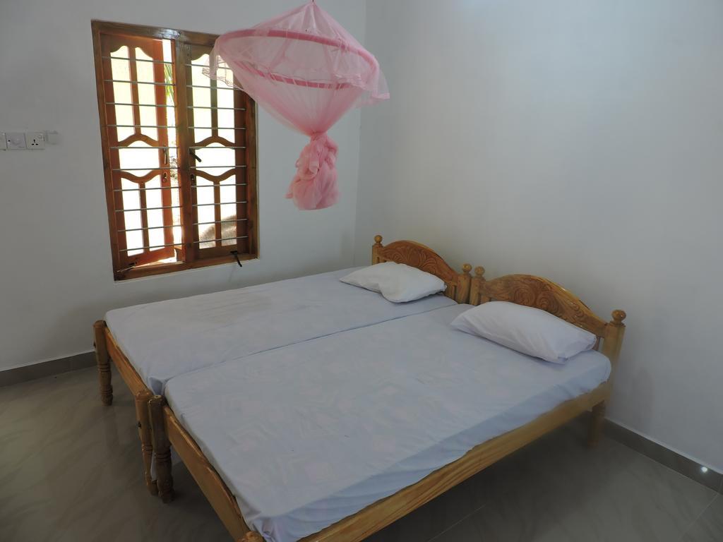 Gopalapuram Guest House Nilaveli Buitenkant foto