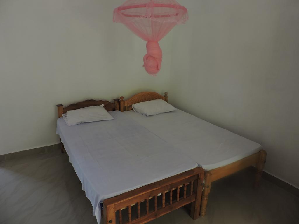 Gopalapuram Guest House Nilaveli Buitenkant foto