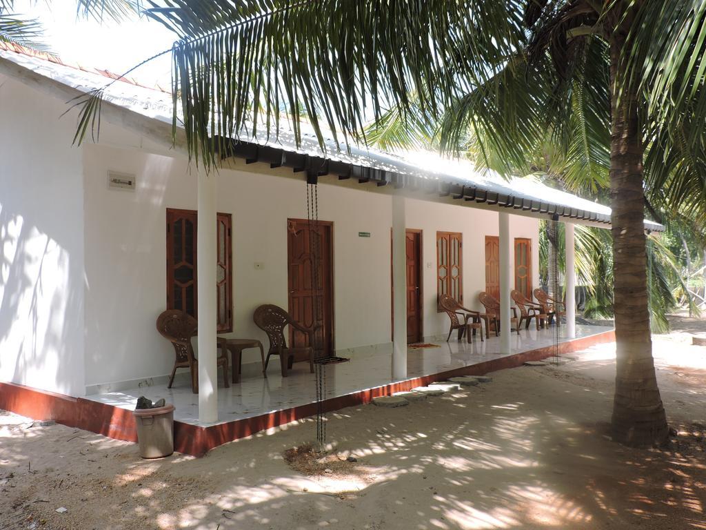 Gopalapuram Guest House Nilaveli Buitenkant foto